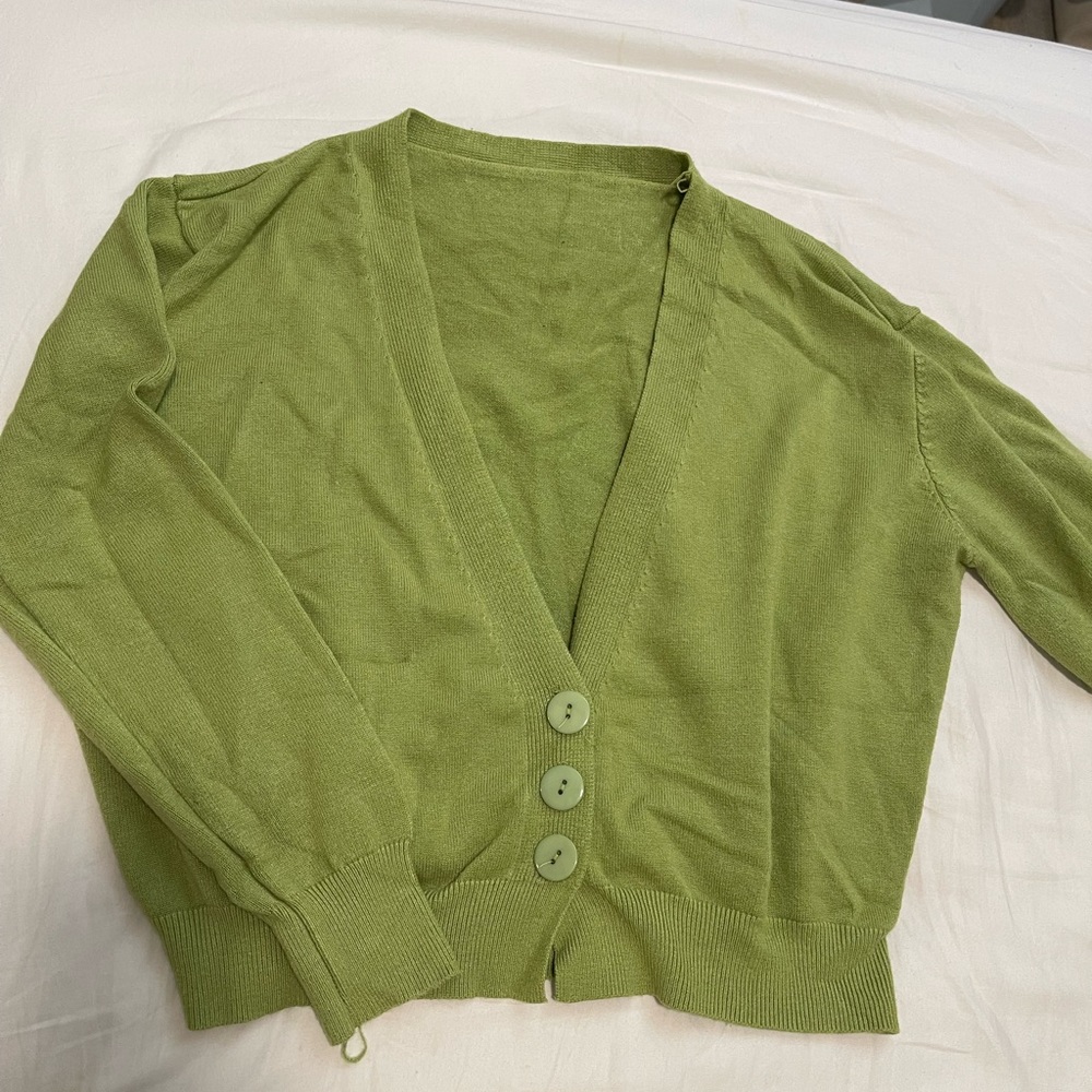 V NECK CARDIGAN